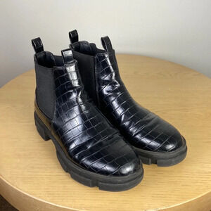 ShuShop Black Croc-Embossed Chelsea Ankle Boots